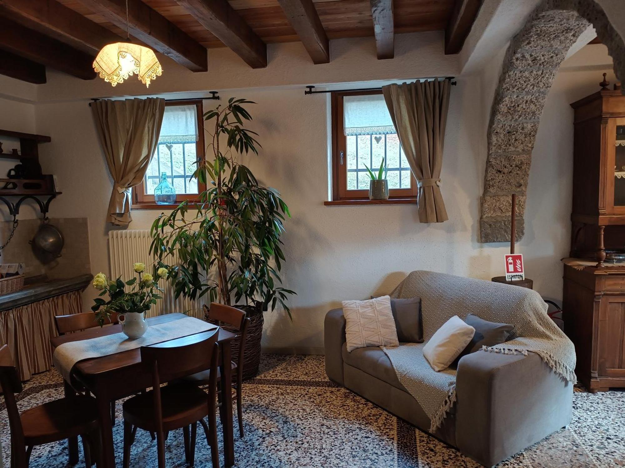 La Farie Bed & Breakfast Mediis Bagian luar foto