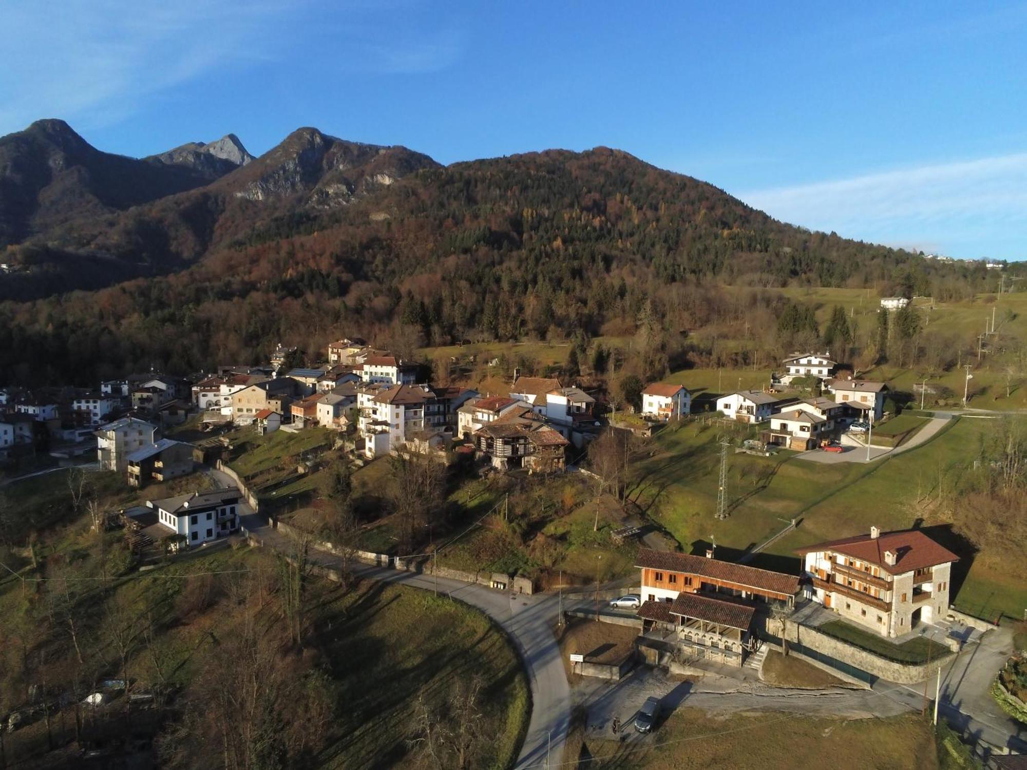 La Farie Bed & Breakfast Mediis Bagian luar foto